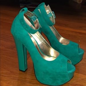Wild Pair Peep Toe Pump